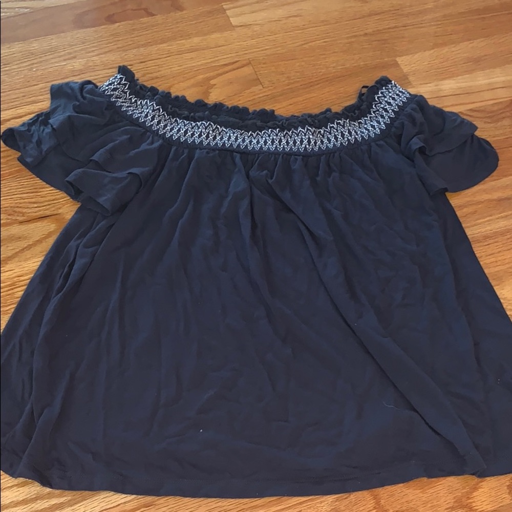 American Eagle off the shoulder top